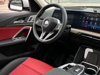 BMW X1 2023 xDrive25Li X Набор дизайна интерьер фото 19 BMW X1 2023 xDrive25Li X Набор дизайна интерьер фото 19
