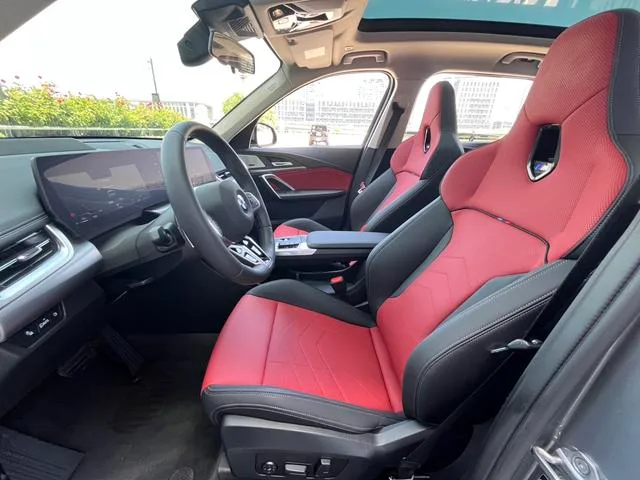BMW X1 2023 xDrive25Li M Спортивный костюм экстерьер фото 7