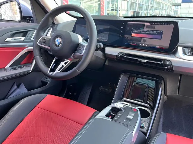 BMW X1 2023 xDrive25Li M Спортивный костюм экстерьер фото 8