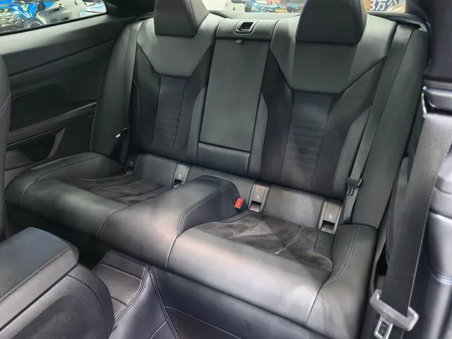 BMW 4 Series 2022 425i M Sports Night Suit interior photo 14 BMW 4 Series 2022 425i M Sports Night Suit interior photo 14