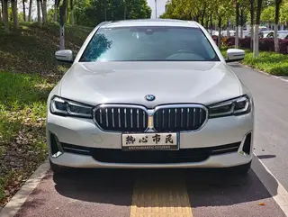 BMW 5 Series 2022 530Li Leading Type Luxury Set exterior photo 2 BMW 5 Series 2022 530Li Leading Type Luxury Set exterior photo 2