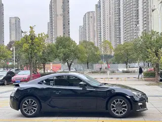 Subaru BRZ 2013 2.0i Automatic Luxury Model exterior photo 4 Subaru BRZ 2013 2.0i Automatic Luxury Model exterior photo 4