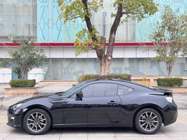 Subaru BRZ 2013 2.0i Automatic Luxury Model interior photo 8 Subaru BRZ 2013 2.0i Automatic Luxury Model interior photo 8
