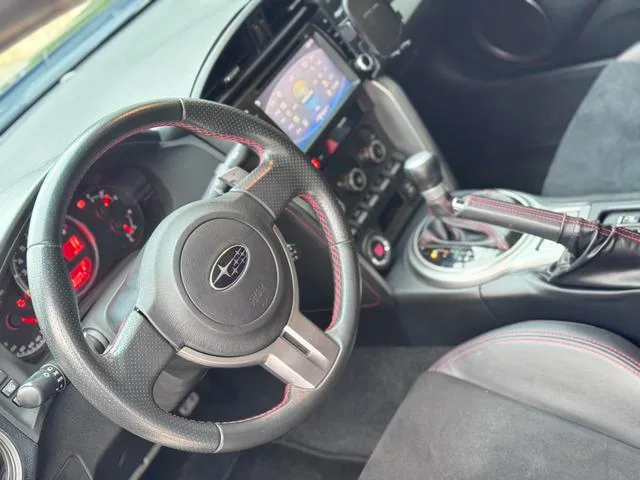 Subaru BRZ 2013 2.0i Automatic Luxury Model interior photo 12 Subaru BRZ 2013 2.0i Automatic Luxury Model interior photo 12