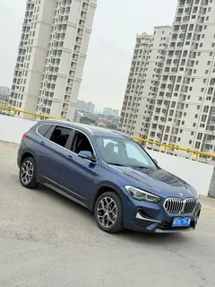 BMW X1 2022 sDrive25Li Líder exterior foto 3 BMW X1 2022 sDrive25Li Líder exterior foto 3