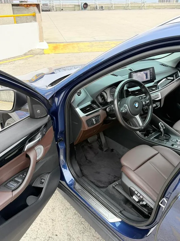 BMW X1 2022 sDrive25Li Líder exterior foto 5 BMW X1 2022 sDrive25Li Líder exterior foto 5
