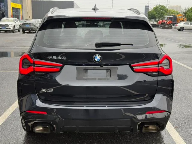 BMW X3 2022 xDrive30i Лидирующий M Ночной костюм интерьер фото 12 BMW X3 2022 xDrive30i Лидирующий M Ночной костюм интерьер фото 12