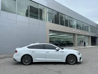 Audi A5 2023 Sportback 40 TFSI quattro Deluxe Dynamic exterior photo 5 Audi A5 2023 Sportback 40 TFSI quattro Deluxe Dynamic exterior photo 5
