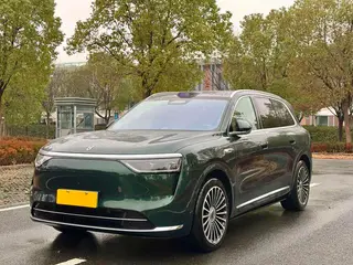 Harmony Intelligence AITO M8 2025 Extensión de rango Ultra Versión de tracción en las cuatro ruedas de seis plazas (192 Lidar de línea)