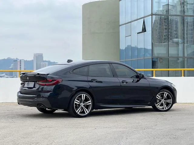BMW 6 Series GT 2021 630i M Ensemble de sport extérieur photo 6 BMW 6 Series GT 2021 630i M Ensemble de sport extérieur photo 6