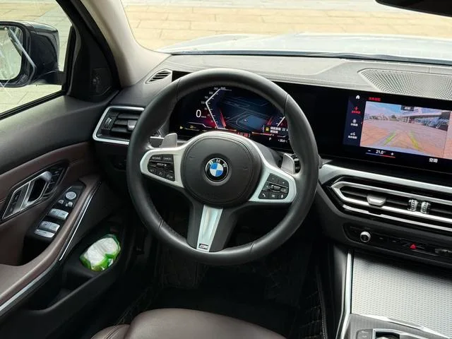 BMW 3 Series 2023 325Li M Sports Night Suit interior photo 9