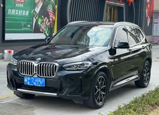BMW X3 2022 Restyling xDrive25i M Sports suit