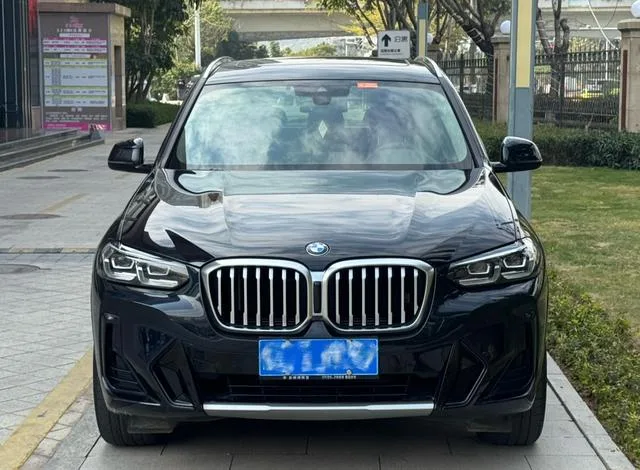 BMW X3 2022 Restyling xDrive25i M Sports suit exterior photo 2 BMW X3 2022 Restyling xDrive25i M Sports suit exterior photo 2