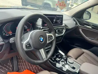 BMW X3 2022 Restyling xDrive25i M Sports suit interior photo 11 BMW X3 2022 Restyling xDrive25i M Sports suit interior photo 11