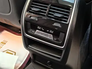 BMW X5 2021 xDrive40i Premium Class M Sports suit interior photo 12 BMW X5 2021 xDrive40i Premium Class M Sports suit interior photo 12