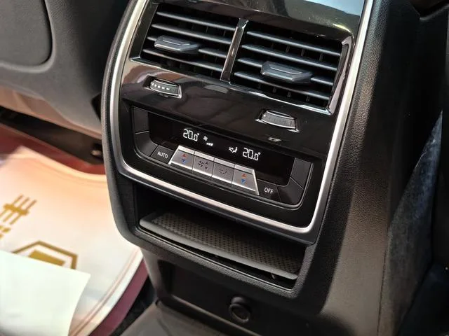 BMW X5 2021 xDrive40i Premium Class M Sports suit interior photo 12 BMW X5 2021 xDrive40i Premium Class M Sports suit interior photo 12