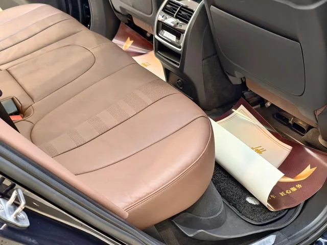 BMW X5 2021 xDrive40i Premium Class M Sports suit interior photo 13 BMW X5 2021 xDrive40i Premium Class M Sports suit interior photo 13