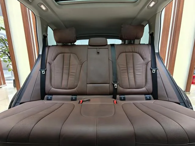 BMW X5 2021 xDrive40i Premium Class M Sports suit interior photo 14 BMW X5 2021 xDrive40i Premium Class M Sports suit interior photo 14