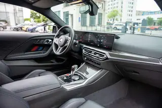BMW M2 2023 M2 Coupe interior photo 12 BMW M2 2023 M2 Coupe interior photo 12