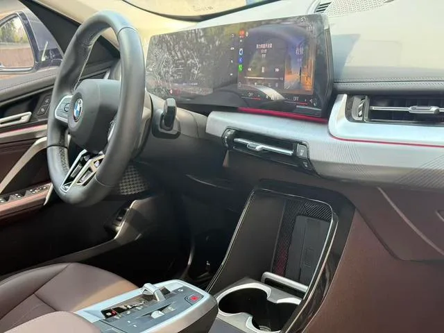 BMW X1 2023 sDrive25Li X Design Suit interior photo 7 BMW X1 2023 sDrive25Li X Design Suit interior photo 7