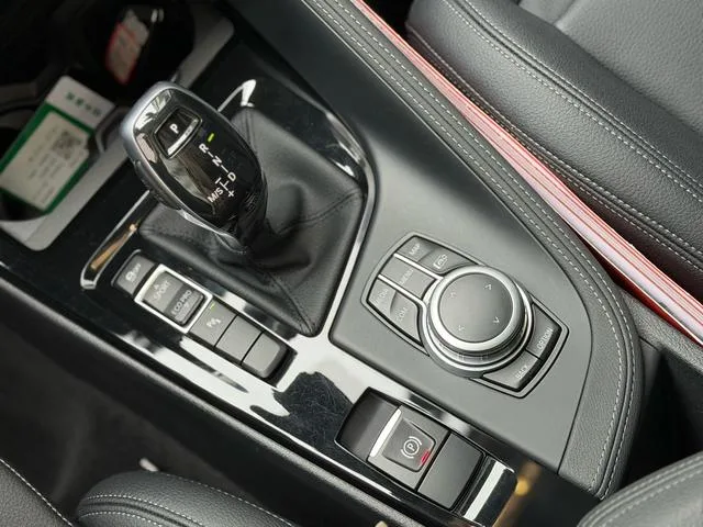 BMW X2 2021 sDrive25i M Sports suit exterior photo 5