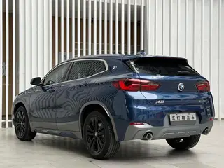 BMW X2 2021 sDrive25i M Sports suit interior photo 11