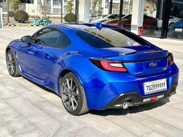 Subaru BRZ 2022 2.4L Version manuelle extérieur photo 4 Subaru BRZ 2022 2.4L Version manuelle extérieur photo 4