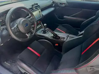Subaru BRZ 2022 2.4L Version manuelle intérieur photo 6 Subaru BRZ 2022 2.4L Version manuelle intérieur photo 6