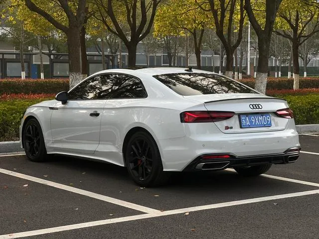 Audi A5 2023 Coupe 40 TFSI Tipo dinámico de moda exterior foto 5
