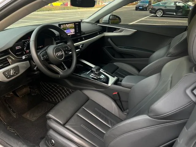 Audi A5 2023 Coupe 40 TFSI Tipo dinámico de moda interior foto 8