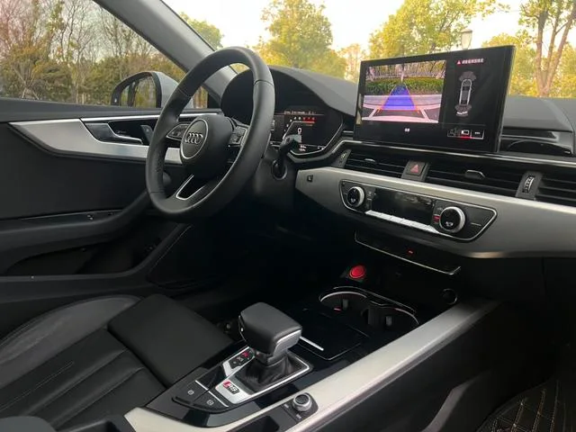 Audi A5 2023 Coupe 40 TFSI Tipo dinámico de moda interior foto 9