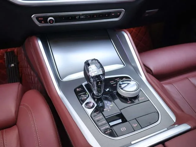 BMW X6 2021 xDrive30i M Спортивный костюм интерьер фото 13 BMW X6 2021 xDrive30i M Спортивный костюм интерьер фото 13