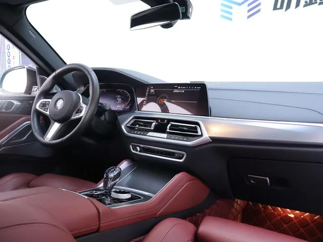BMW X6 2021 xDrive30i M Спортивный костюм интерьер фото 20 BMW X6 2021 xDrive30i M Спортивный костюм интерьер фото 20