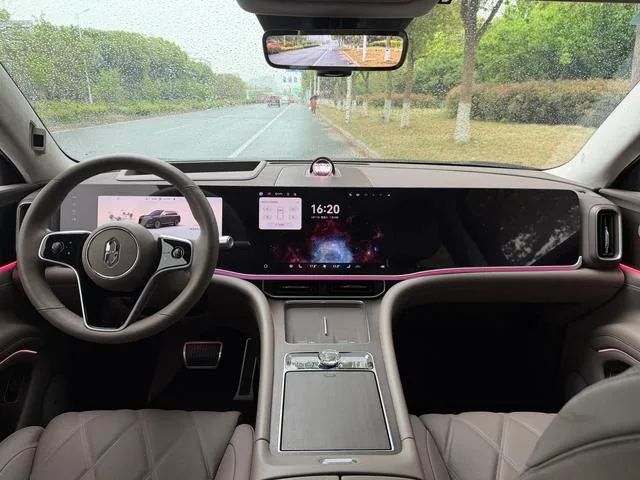 Harmony Intelligence AITO M9 2025 Extensión de rango Ultra Versión de seis plazas (192 Lidar de línea) interior foto 9 Harmony Intelligence AITO M9 2025 Extensión de rango Ultra Versión de seis plazas (192 Lidar de línea) interior foto 9