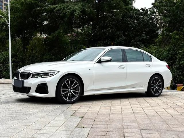 BMW 3 Series 2022 325Li M Sports suit exterior photo 1 BMW 3 Series 2022 325Li M Sports suit exterior photo 1