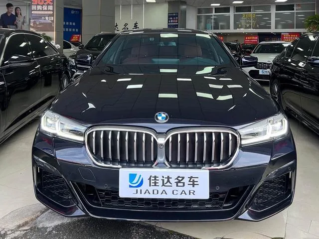 BMW 5 Series 2022 530Li Premium Class M Sports suit exterior photo 2