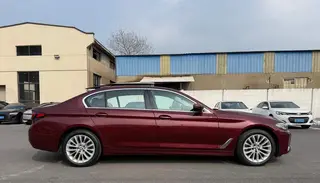 BMW 5 Series 2022 525Li Ensemble de luxe intérieur photo 14