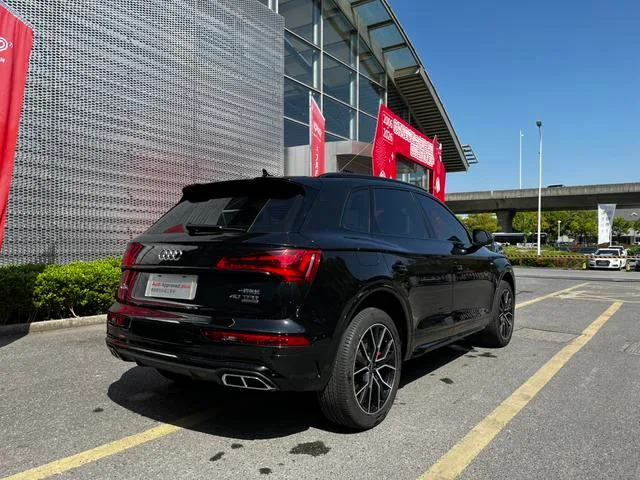 Audi Q5L 2025 quattro 45 Anniversary Collector’s Edition 40TFSI Deluxe Dynamic exterior photo 5 Audi Q5L 2025 quattro 45 Anniversary Collector’s Edition 40TFSI Deluxe Dynamic exterior photo 5
