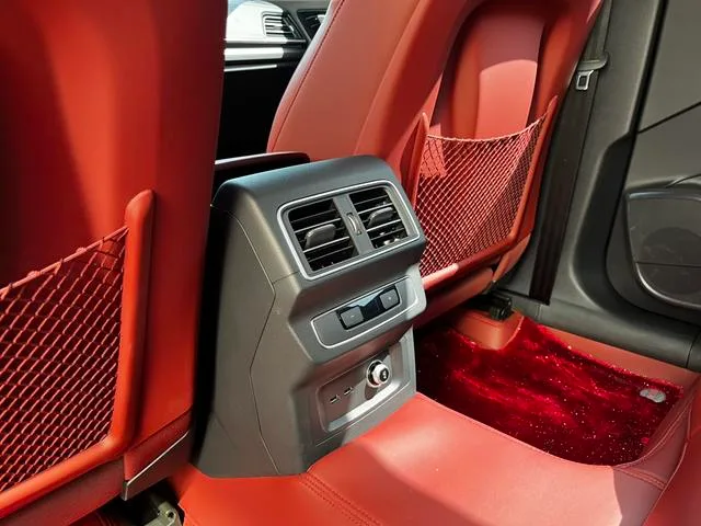 Audi Q5L 2025 quattro 45 Anniversary Collector’s Edition 40TFSI Deluxe Dynamic exterior photo 9 Audi Q5L 2025 quattro 45 Anniversary Collector’s Edition 40TFSI Deluxe Dynamic exterior photo 9
