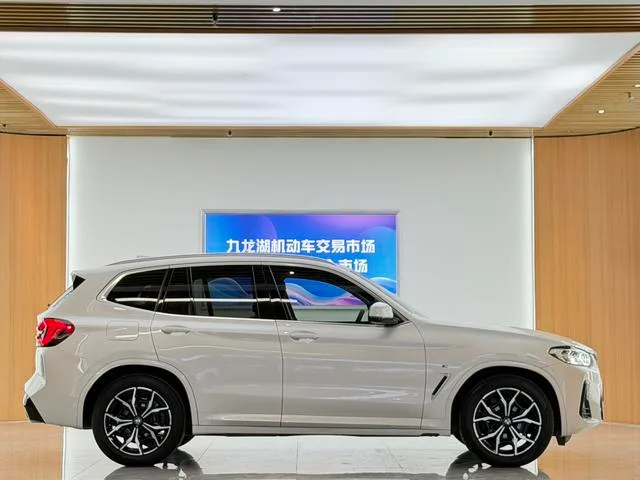BMW X3 2022 xDrive25i M Ensemble de sport extérieur photo 6