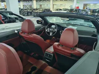 BMW 4 Series 2022 Restyling 425i Convertible M Sports Night Suit interior photo 10 BMW 4 Series 2022 Restyling 425i Convertible M Sports Night Suit interior photo 10