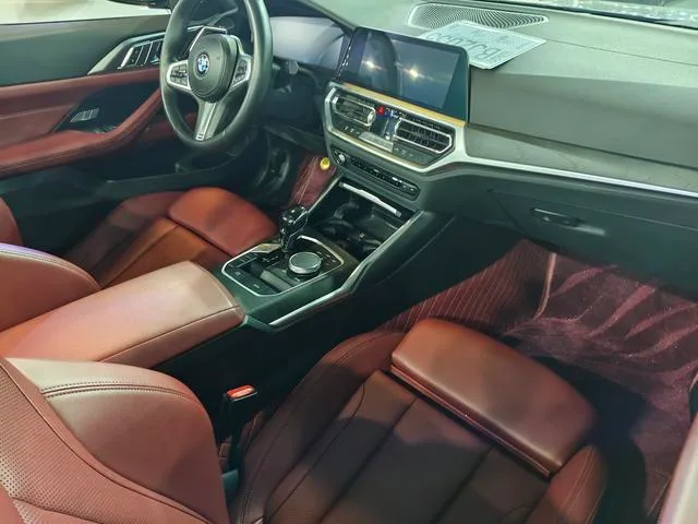 BMW 4 Series 2022 Restyling 425i Convertible M Sports Night Suit interior photo 11 BMW 4 Series 2022 Restyling 425i Convertible M Sports Night Suit interior photo 11