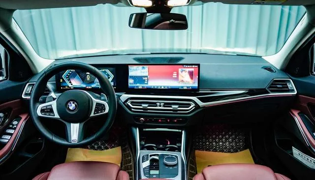 BMW 3 Series 2023 325Li M Sports Night Suit interior photo 9 BMW 3 Series 2023 325Li M Sports Night Suit interior photo 9