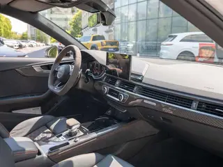 Audi RS 4 2024 RS4 2.9T Avant Burning version interior photo 12 Audi RS 4 2024 RS4 2.9T Avant Burning version interior photo 12