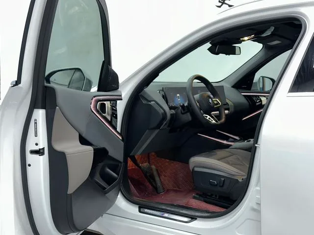 BMW X3 2025 xDrive30L Leading Type M Sports suit interior photo 11 BMW X3 2025 xDrive30L Leading Type M Sports suit interior photo 11
