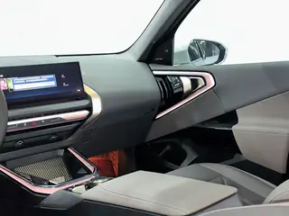 BMW X3 2025 xDrive30L Leading Type M Sports suit interior photo 17 BMW X3 2025 xDrive30L Leading Type M Sports suit interior photo 17