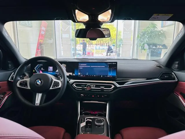 BMW 3 Series 2023 325i M Sports Night Suit interior photo 9 BMW 3 Series 2023 325i M Sports Night Suit interior photo 9