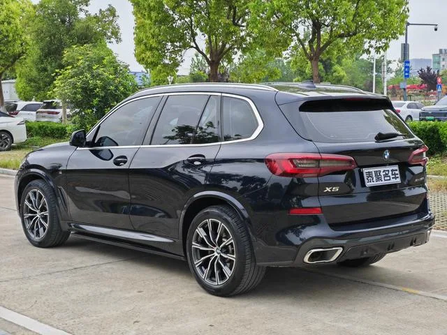 BMW X5 2021 xDrive30i M Sports suit exterior photo 4 BMW X5 2021 xDrive30i M Sports suit exterior photo 4