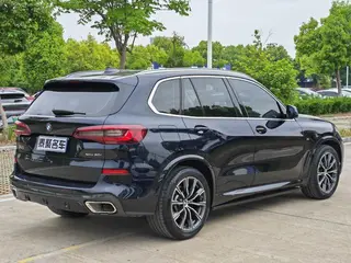 BMW X5 2021 xDrive30i M Sports suit exterior photo 5 BMW X5 2021 xDrive30i M Sports suit exterior photo 5