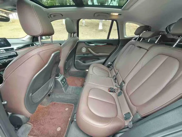 BMW X1 2021 sDrive25Li Leading Type interior photo 13 BMW X1 2021 sDrive25Li Leading Type interior photo 13